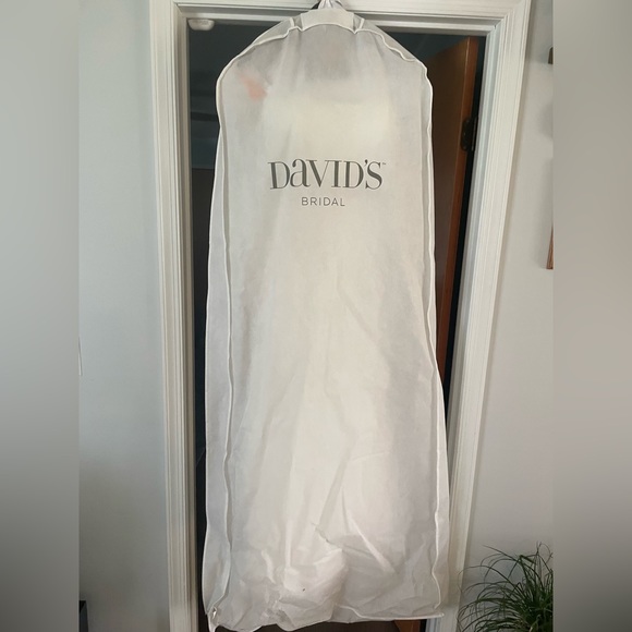 Size 12 ivory strapless wedding dress - Picture 5 of 9